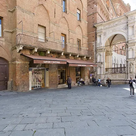 Il Nido Del Mangia Apartamento *